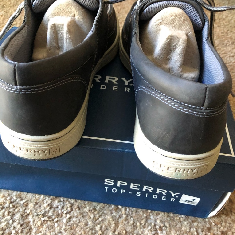 Shoes - Picture 2 of 6